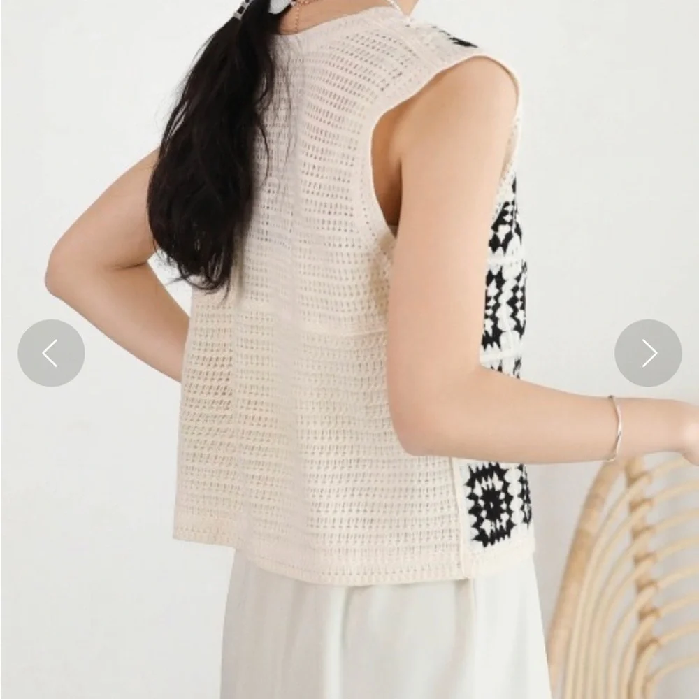 LA SEINE Black and Cream Crochet Vest  Size M/L